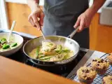 Articles: Daily menu, August 19: a delightful trio of broccoli soup, chicken with asparagus, and gourmet muffins