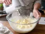 Articles: Make homemade butter using just one ingredient: a simple method anyone can follow at home