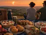 Articles: Don’t miss the August 12 eclipse: what to pack for a picnic to stay comfortable and keep watching