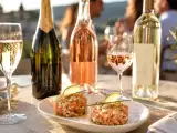 Articles: French wines perfect for an aperitif: bottles that charm you from the very first sip
