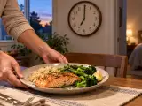 Articles: Eating for better sleep? Start with when you eat, not a magic bedtime food