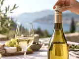 Articles: Why a screw cap doesn't mean cheap wine: unpacking the common myth and what really matters