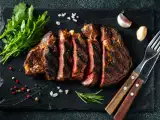 Articles: Does your meat lose a lot of juices when you cut it? Waiting a few minutes can make all the difference