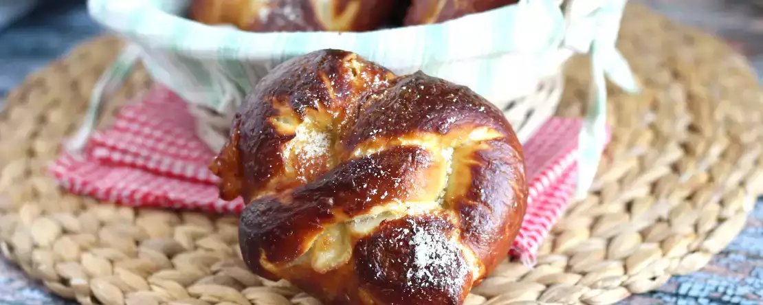 Rosemary and mozzarella pretzels