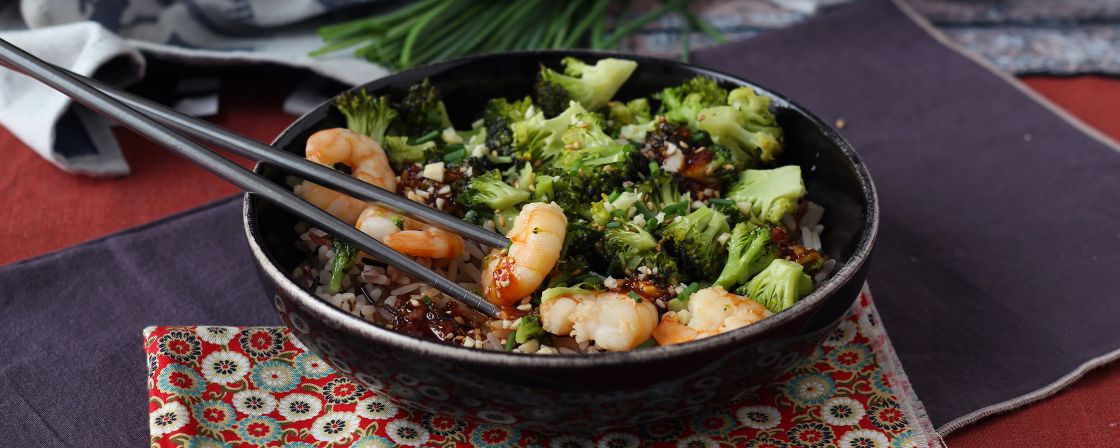 We are in love with this broccoli and shrimp spicy dish!