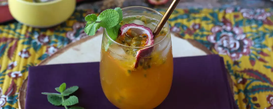 Passion fruit iced tea, the perfect summer drink!