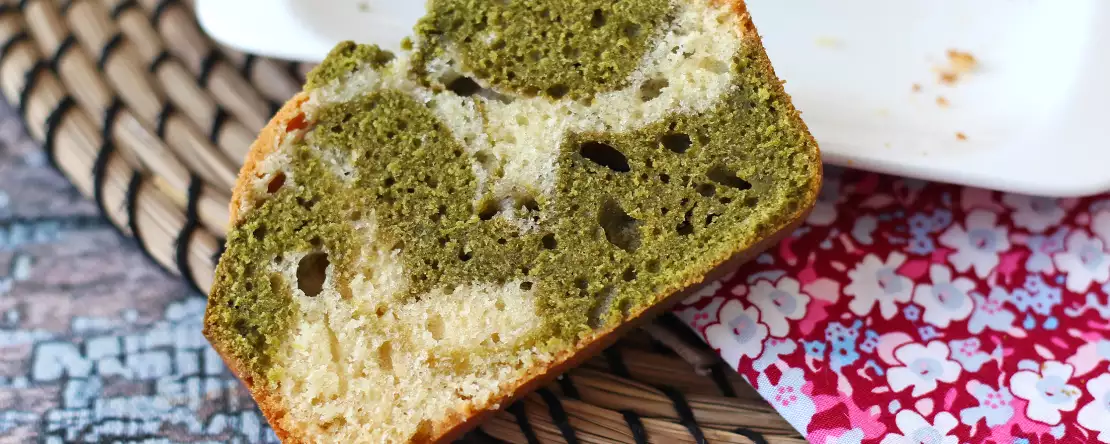 Matcha marble cake