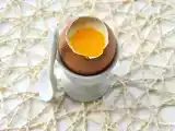 Recipe Coconut panna cotta with mango and orange eggs