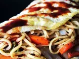 Recipe Omusoba (japanese omelet with stir fried noodles and veggetables