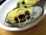 Recipe Baked nz mussels with garlic, cheese & dills