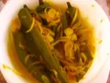 Recipe Pickled chillies stuffed with shredded papaya