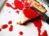 Recipe Bloody vegan cheesecake pie w/ raspberry sauce