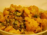 Recipe Curried cauliflower and green peas stew