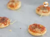 Recipe Simple mini pizzas - Video recipe !