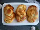 Recipe Braided brioche with apricot jam
