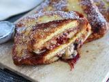 Recipe Peanut butter and jelly french toasts