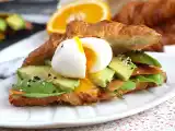 Recipe Brunch-style croissant sandwich