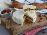 Recipe Stuffed brie with apricots and almonds