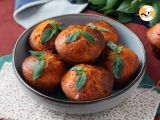 Recipe Tomato muffins with melty mozzarella inside