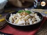 Pasta with ricotta and walnuts: creamy and crunchy