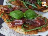 Recipe Croffle, the waffle style croissant sandwich with fig jam, goat cheese and iberian ham