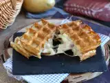 Recipe Potato waffle sandwich with raclette: the ultimate comfort dish