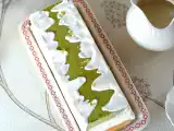 Recipe Matcha and amaretto chilled cheesecake served with crème chantilly