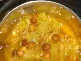 Recipe Kala chana aur lauki ki sabzi (black chickpeas & bottle gourd gravy)