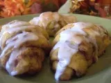 Recipe Fast apple turnovers with refrigerated crescent rolls