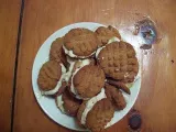 Recipe 3 ingredient peanut butter sandwich cookies with banana cream filling!