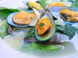 Recipe Mussels In Ginger Soup With Chili Leaves