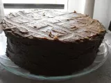 Recipe Quick yellow cake and chocolate frosting