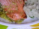 Recipe Gingered lemon & honey marinated salmon on leeks+new potato chiv