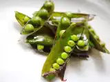 Recipe Marinated pea pods marinoidut herneenpalot
