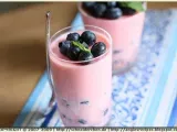 Recipe Vanilla yogurt mousse with strawberry marshmallow
