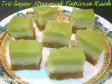 Recipe Tri-layer steamed tapioca kueh (bingka ubi)