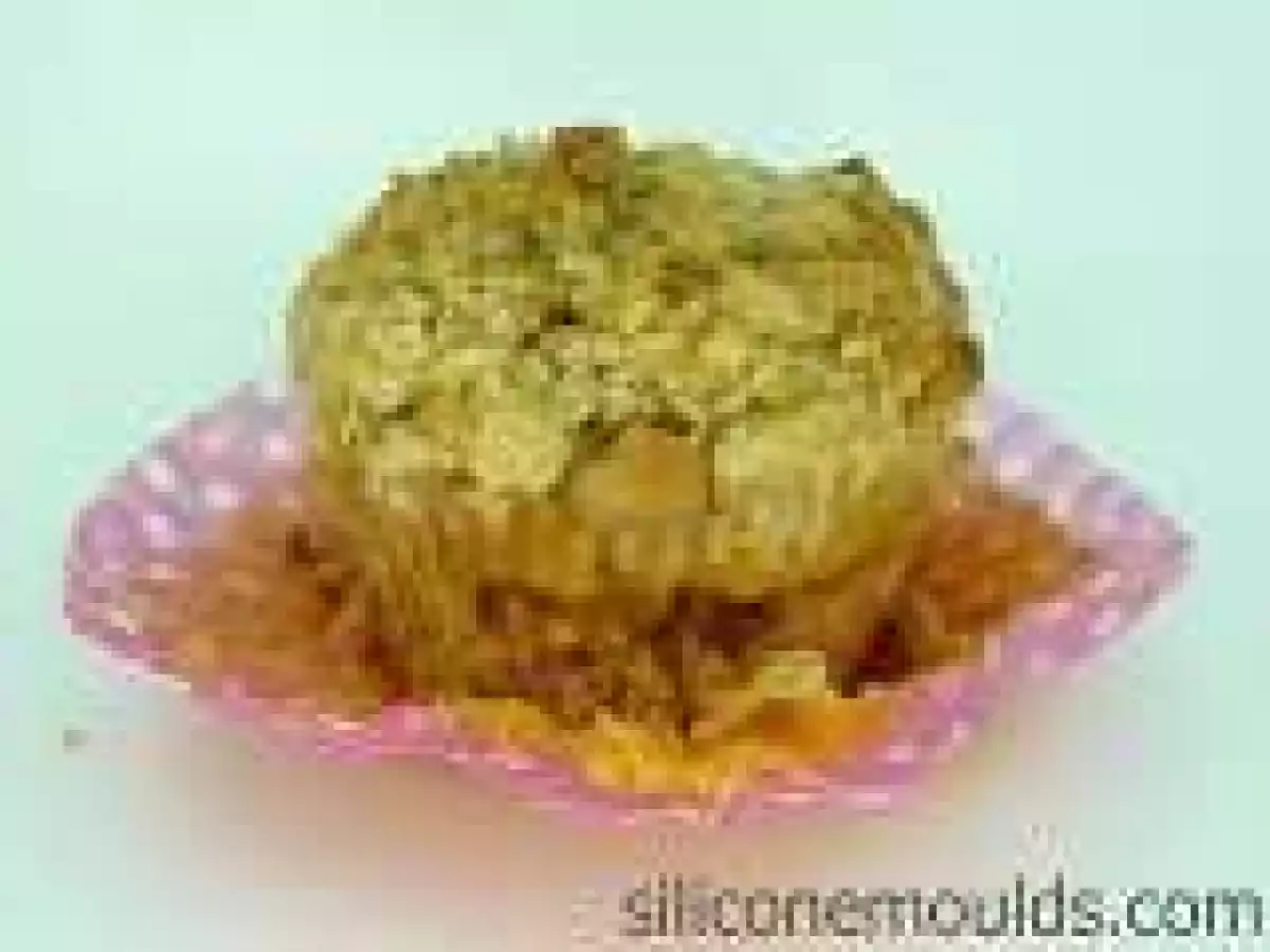 Saturday's Cake - Apple Crumble & Custard Muffins