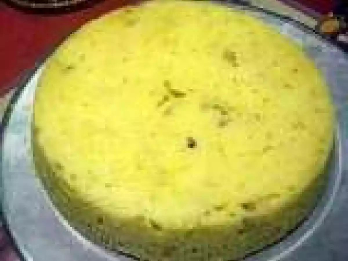 Eggless Pineapple Cake