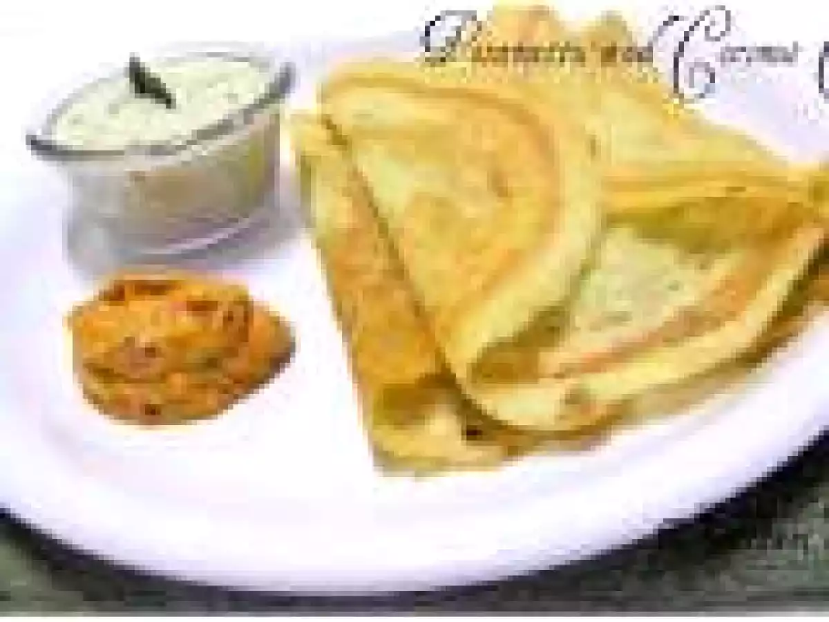 Pesarattu And Coconut Chutney