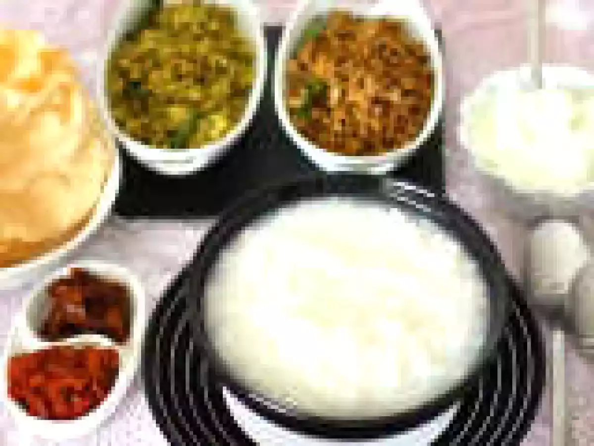 Kanjiyum Payarum / Rice Gruel and Lentils Stir Fried with Coconut ~ Good Friday Special