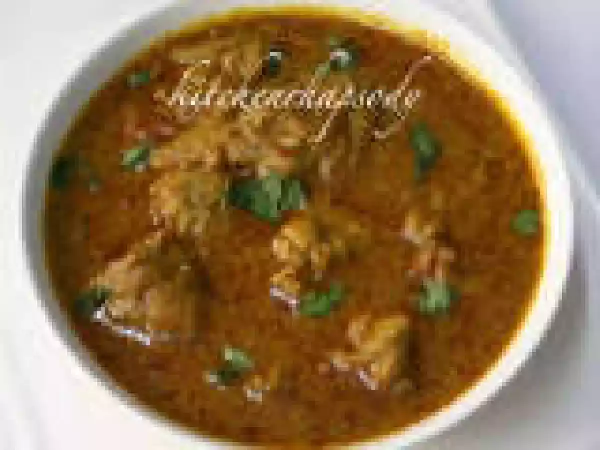 Chicken curry in coconut milk