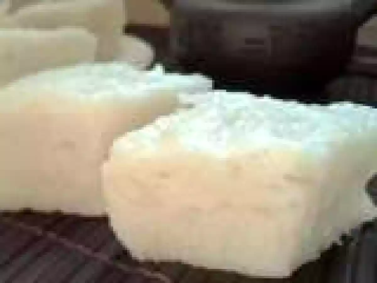 Chinese White Sugar Cake ( Pak Tong Koh ??? )