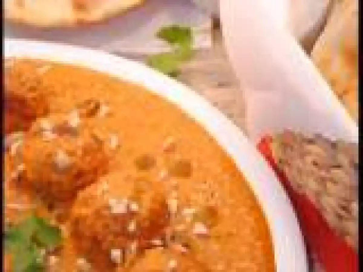 Stuffed Paneer Kofta Curry with Tandoori Roti