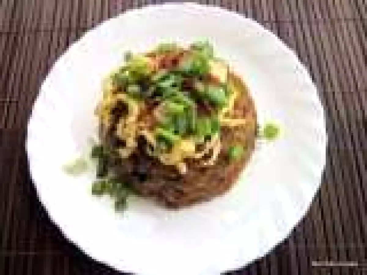 Steamed savoury glutinous rice ~ 'Loh Mai Fan'
