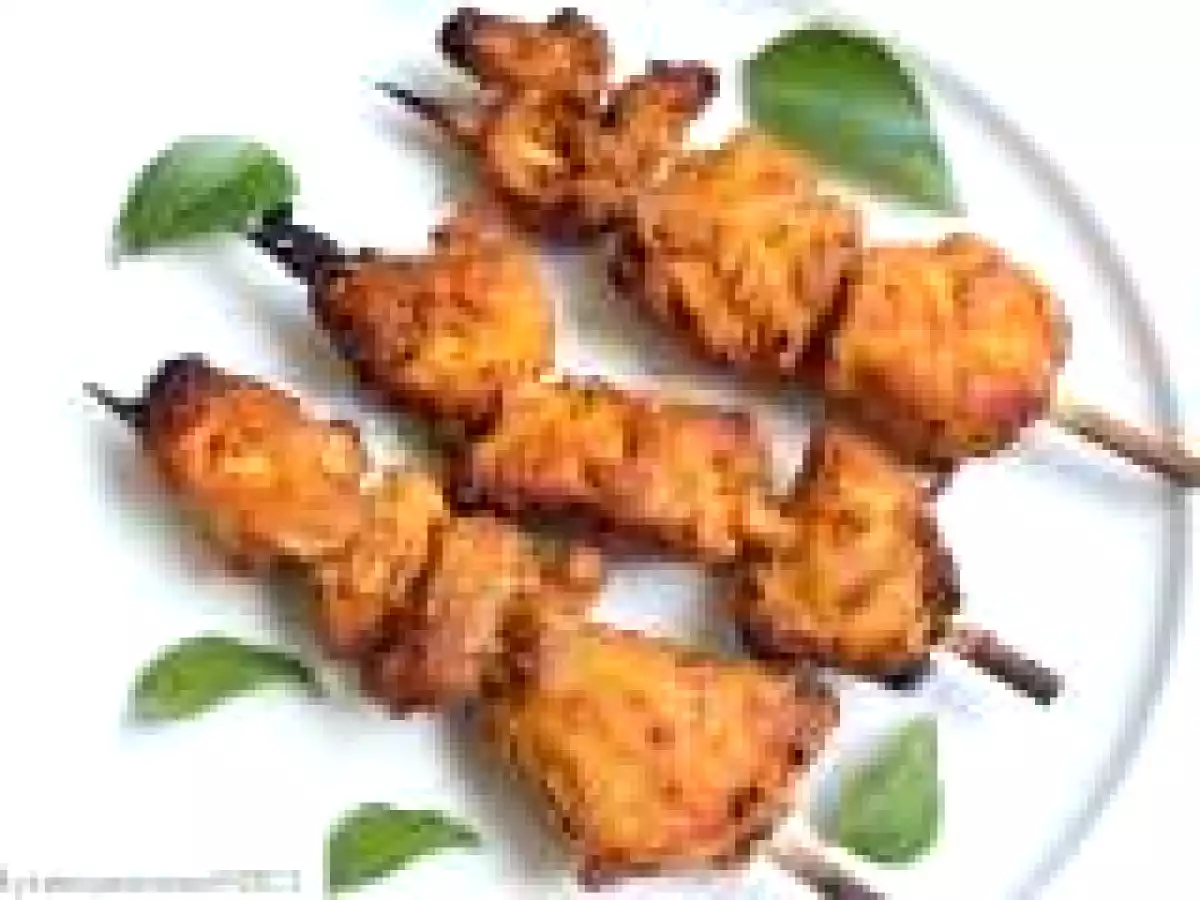 Tangdi Kabab( Tender chicken pieces marinaded in Indian spices and cooked in oven).