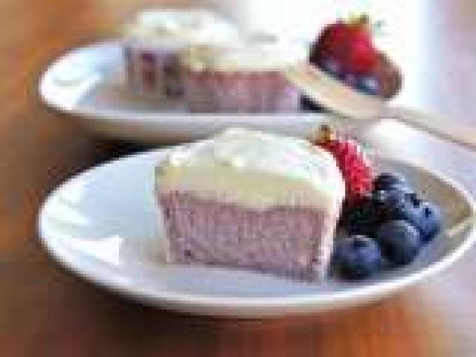 Purple Sweet Potato Chiffon Cupcakes