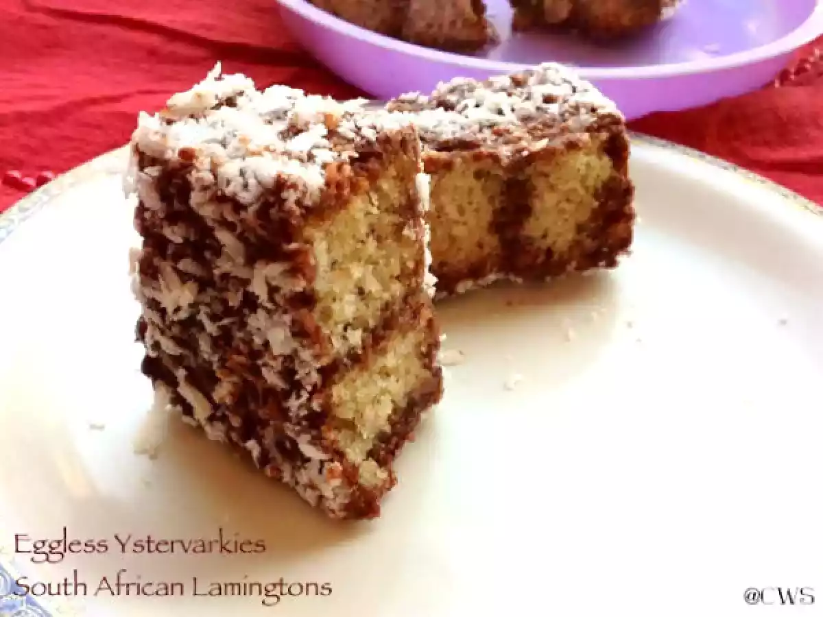 Ystervarkies /Eggless Lamingtons