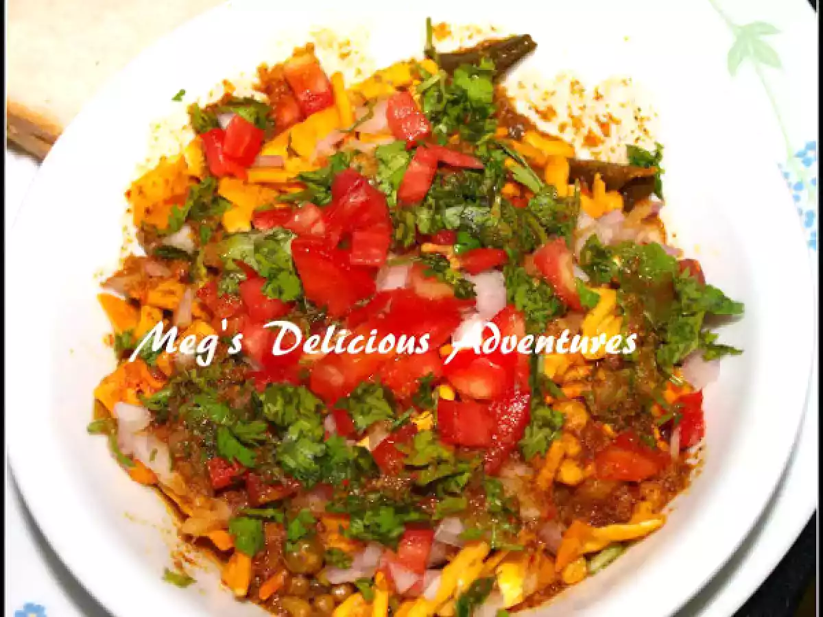 Kolhapuri Misal (Spicy Moth beans Chaat)