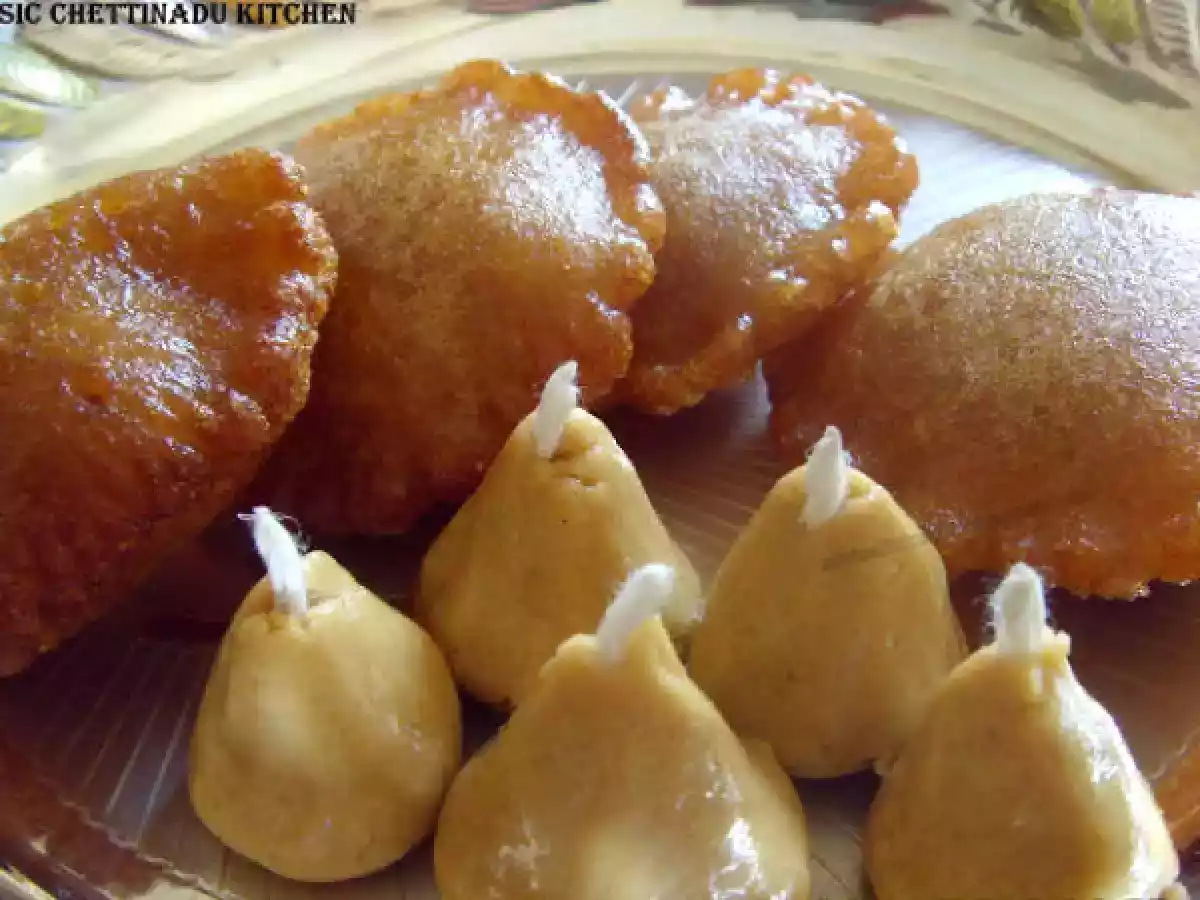 Karupatti (Palm Jaggery) Paniyaram and Elai Maavu for Pillayar Nonbu