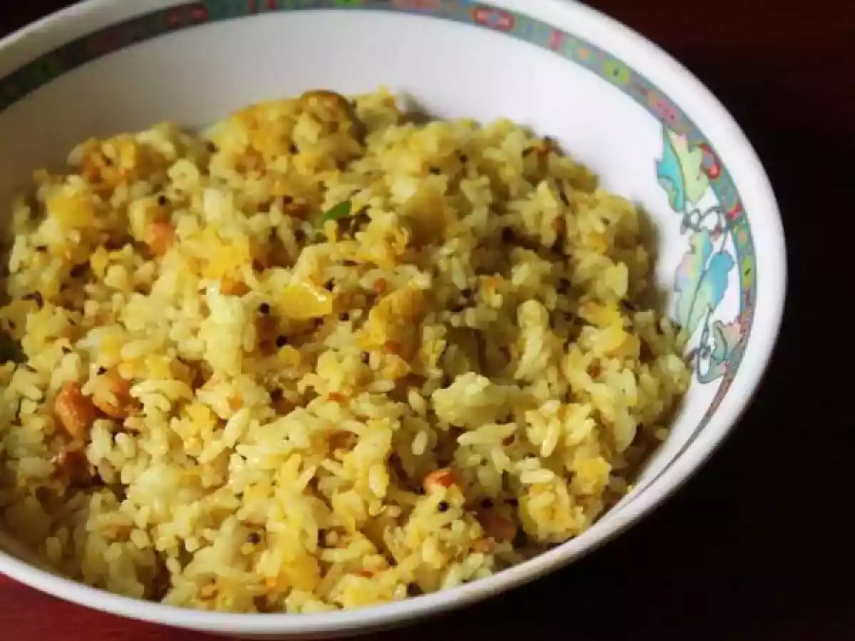 Gooseberry Rice Recipe / Nellikai Sadam Recipe / Amla Rice Recipe / Usirikai Annam Recipe